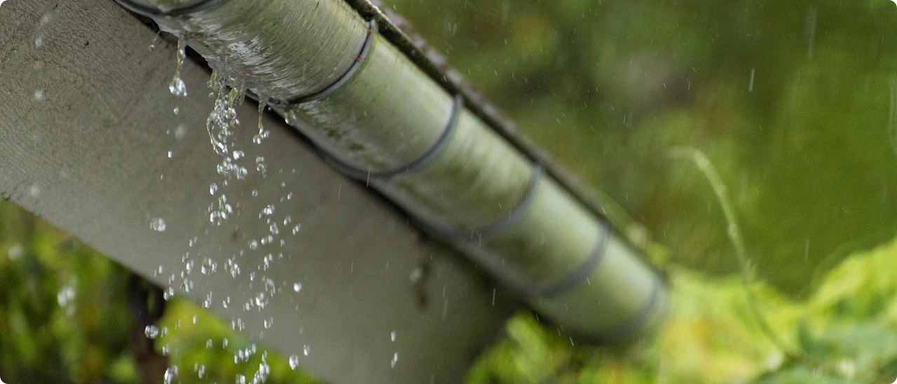 how to fix gutter leaks